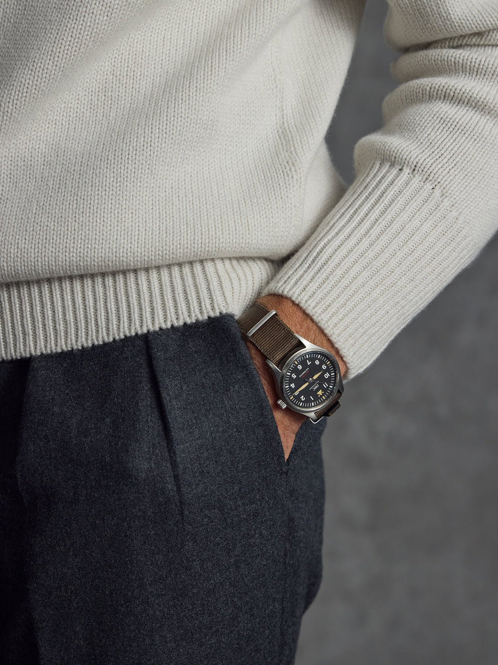 The Cashmere Submariner Rollneck - Ivory