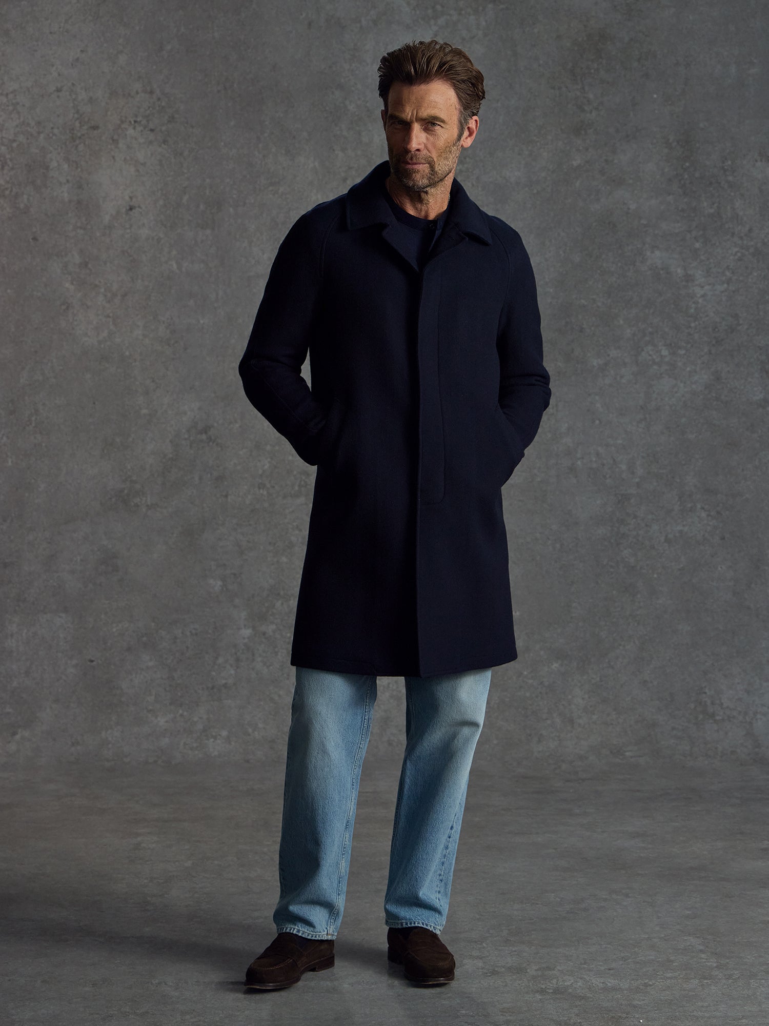 The Woollen Crew Coat - Navy