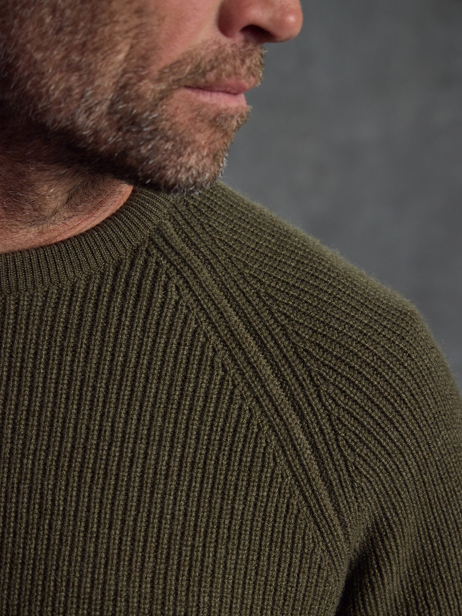 The Commando Crew Neck - Green