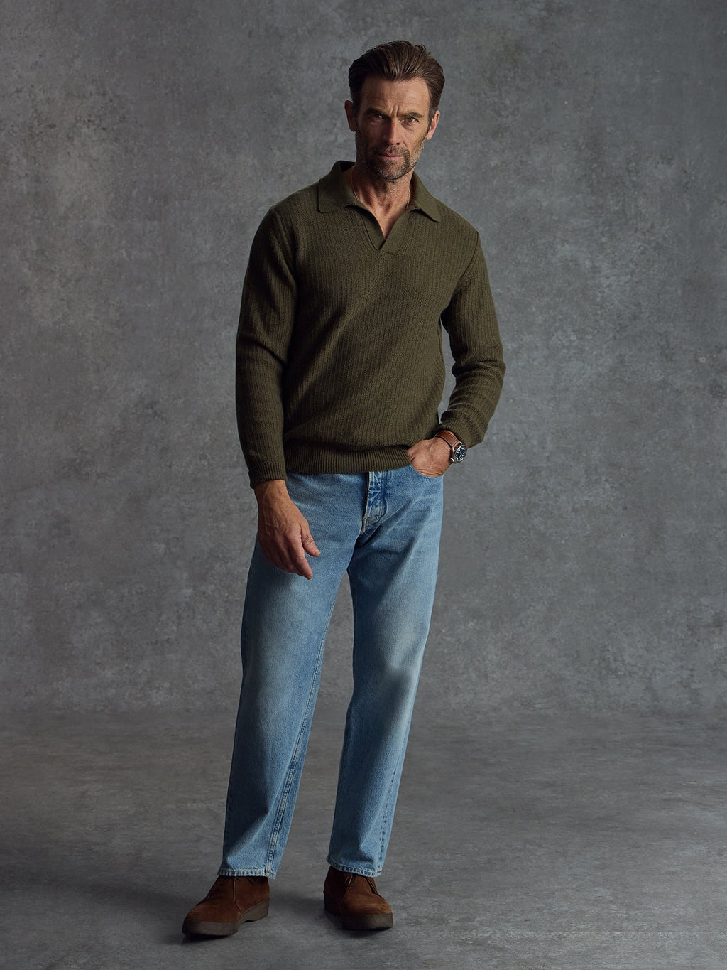 The Open Collar Cashmere Jumper - Dark Olive