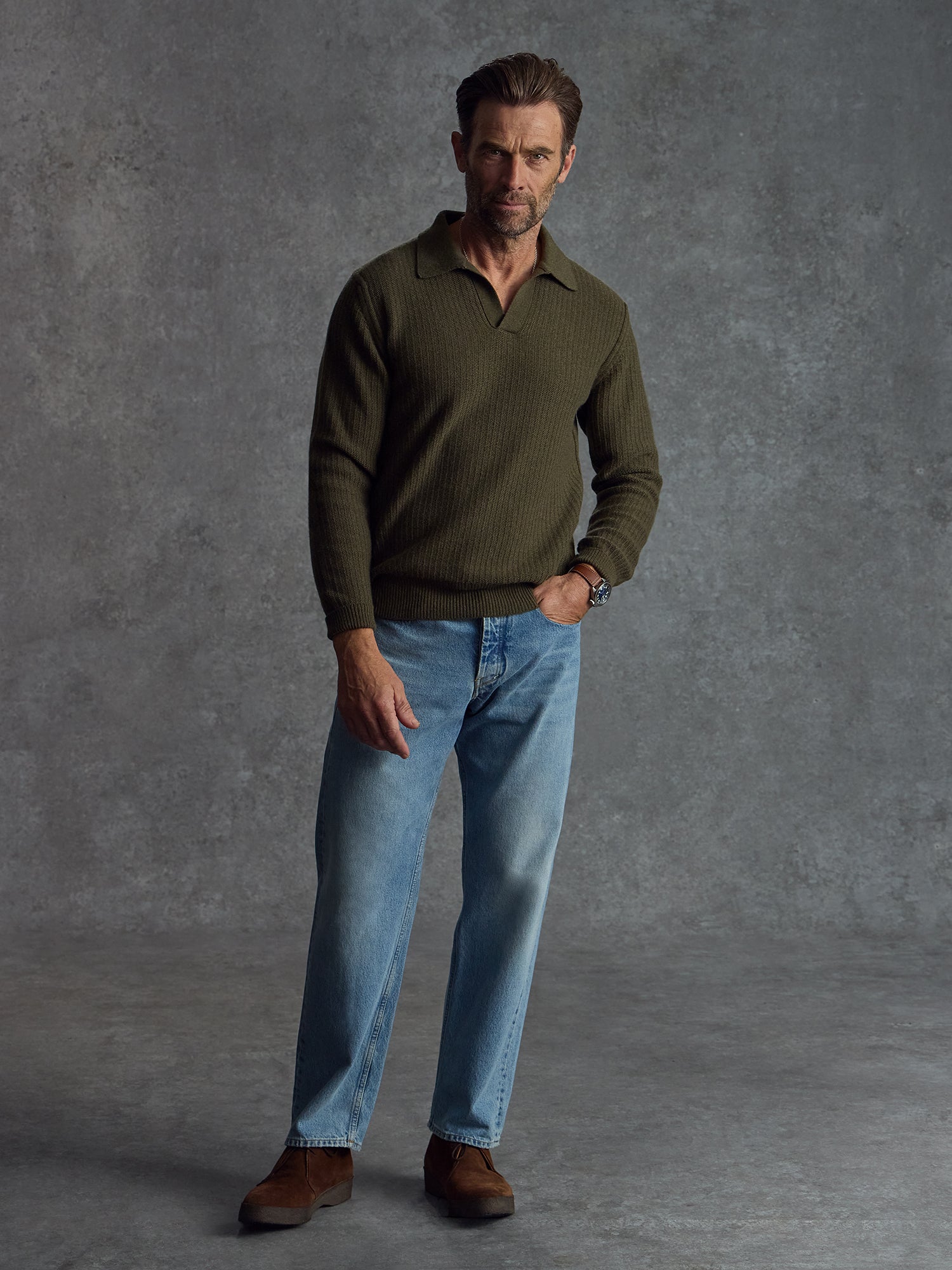 The Open Collar Cashmere Jumper - Dark Olive