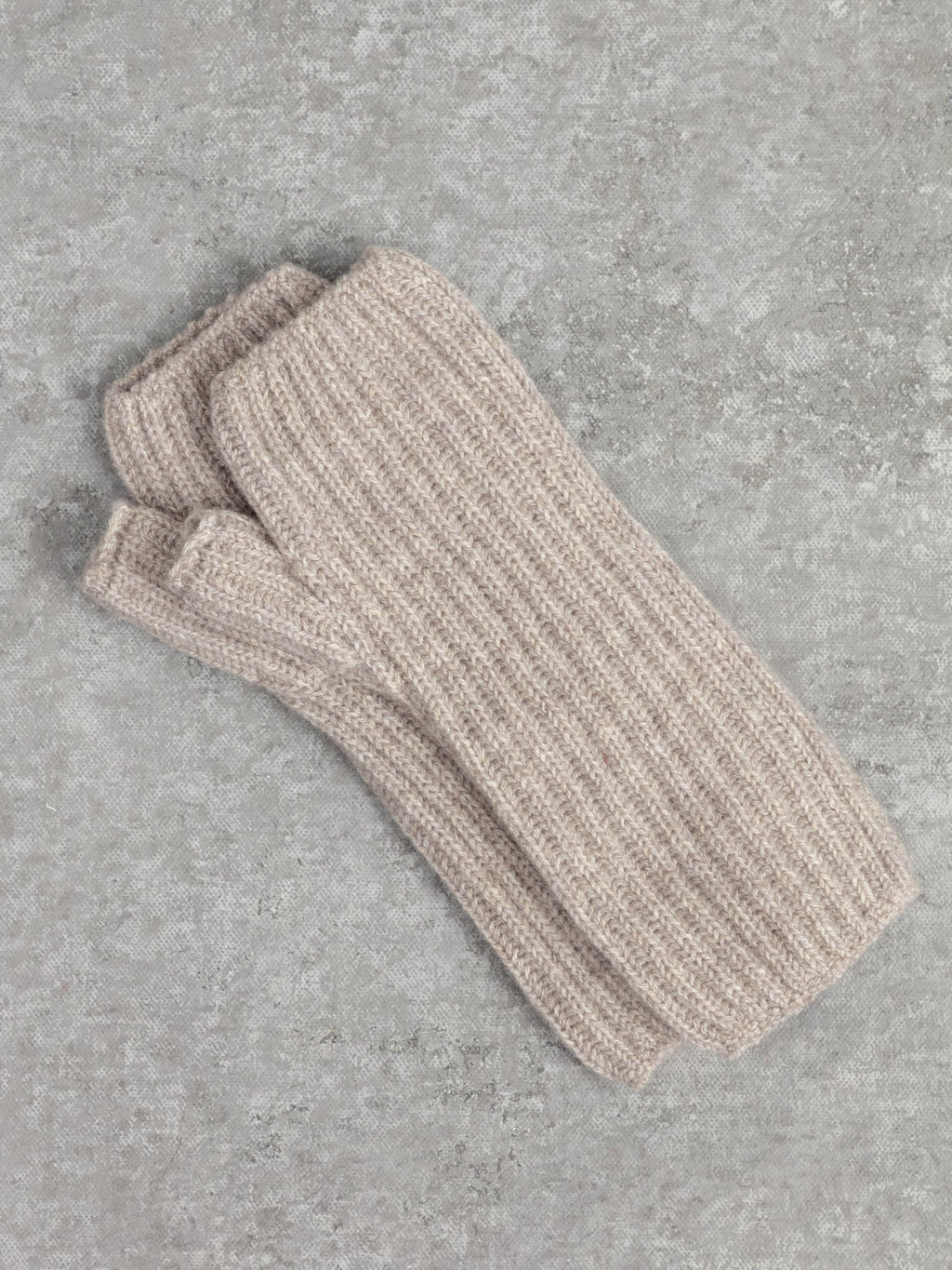 The Cashmere Wrist Warmers - Pebble