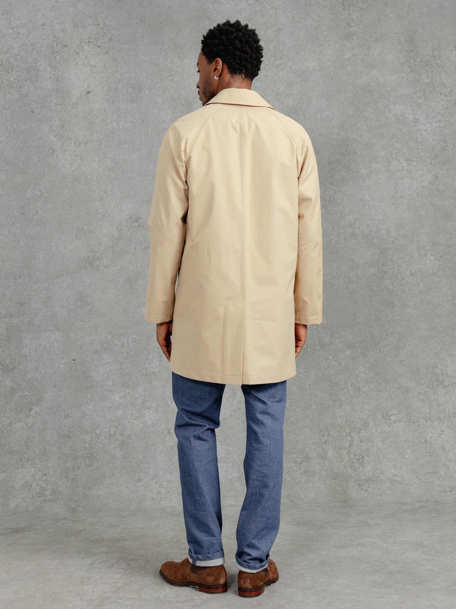 The Ventile® Raglan Raincoat - Natural