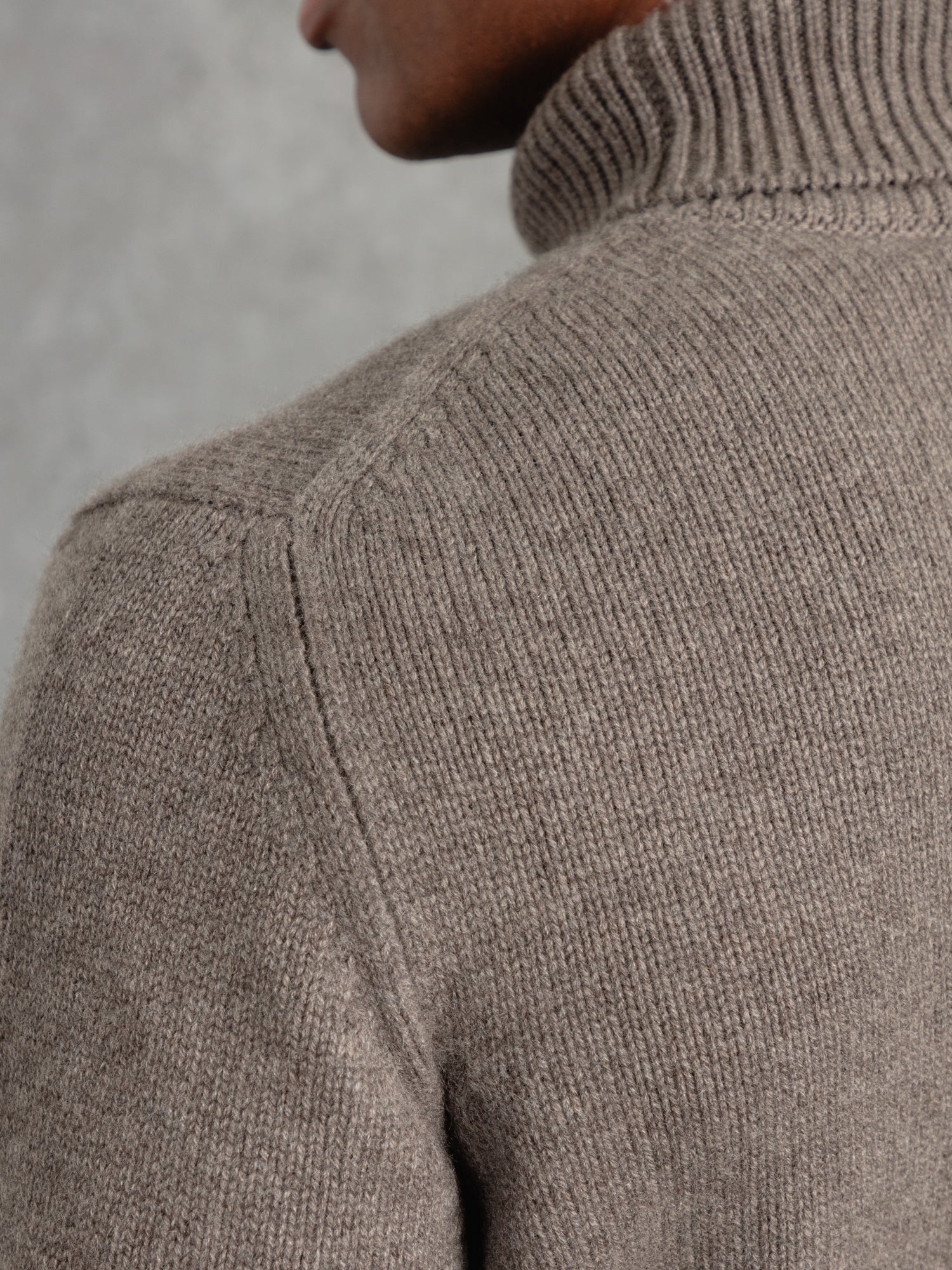The Cashmere Submariner Rollneck - Dark Taupe