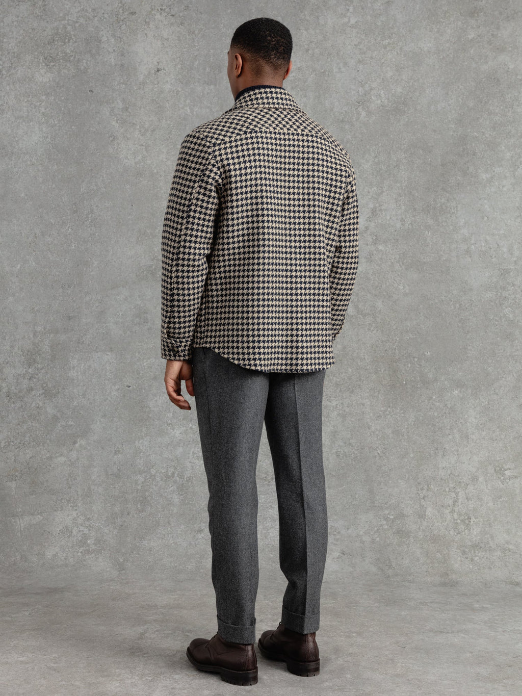 The Dogtooth Lumber - Natural Dogtooth