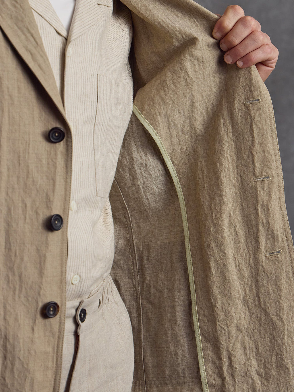 The Belgravia Blazer - Sand