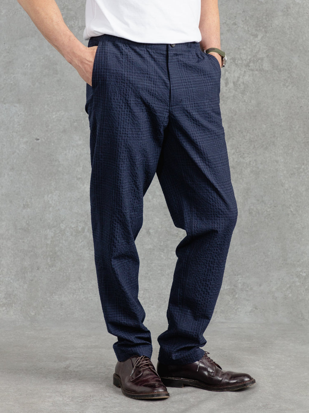 The Loro Piana Seersucker Drawstring Trouser - Ink