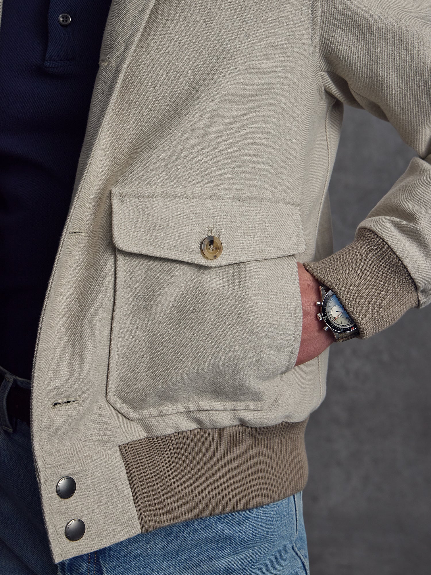 The Spy Bomber - Ecru