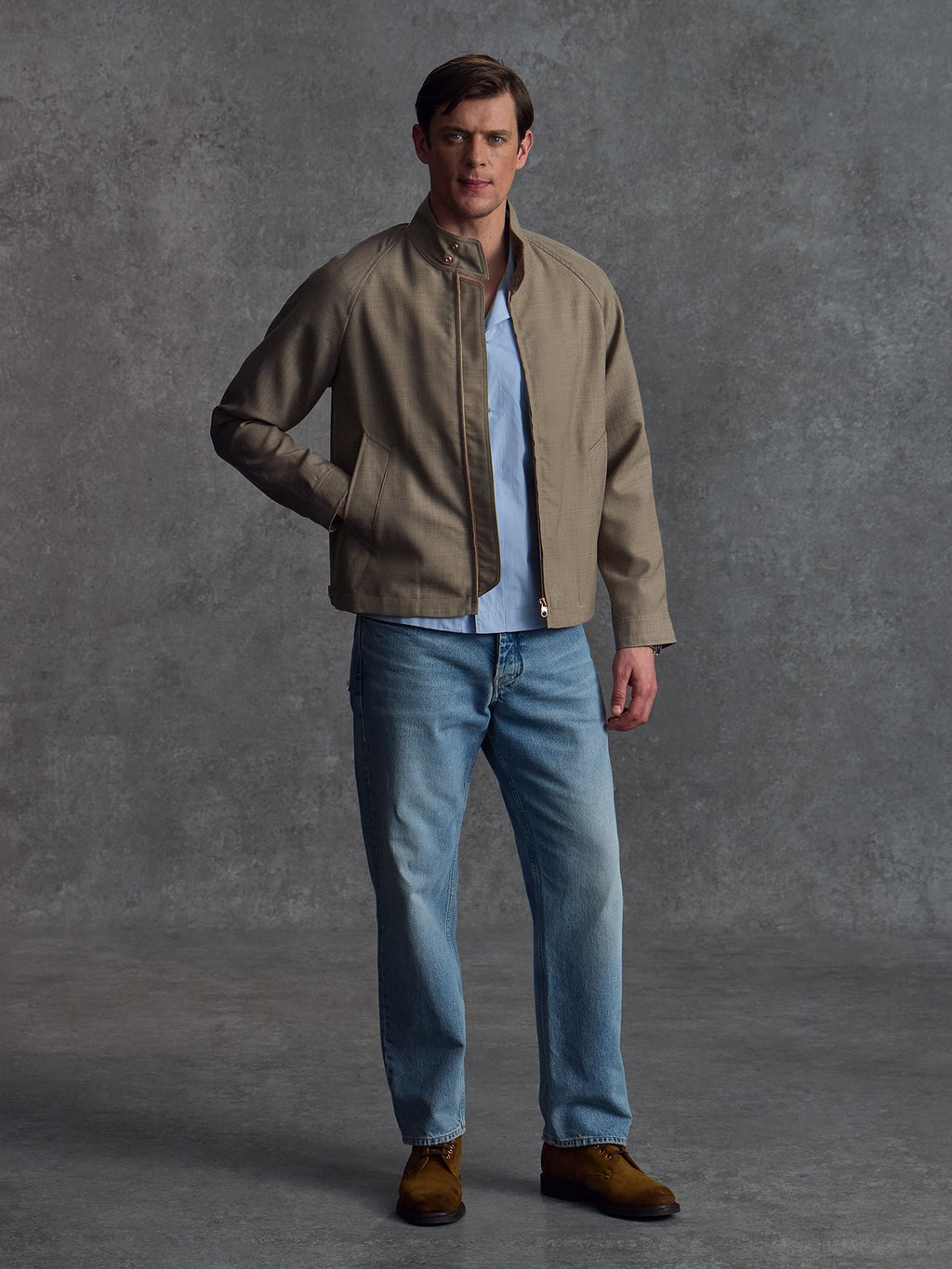 The Statesman - Sand