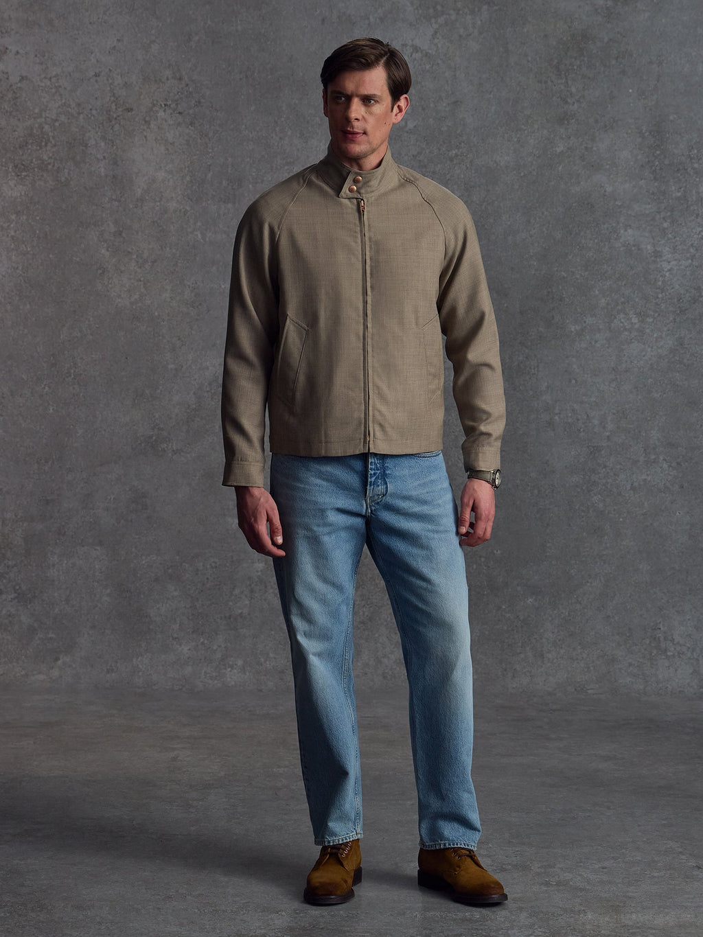 The Statesman - Sand