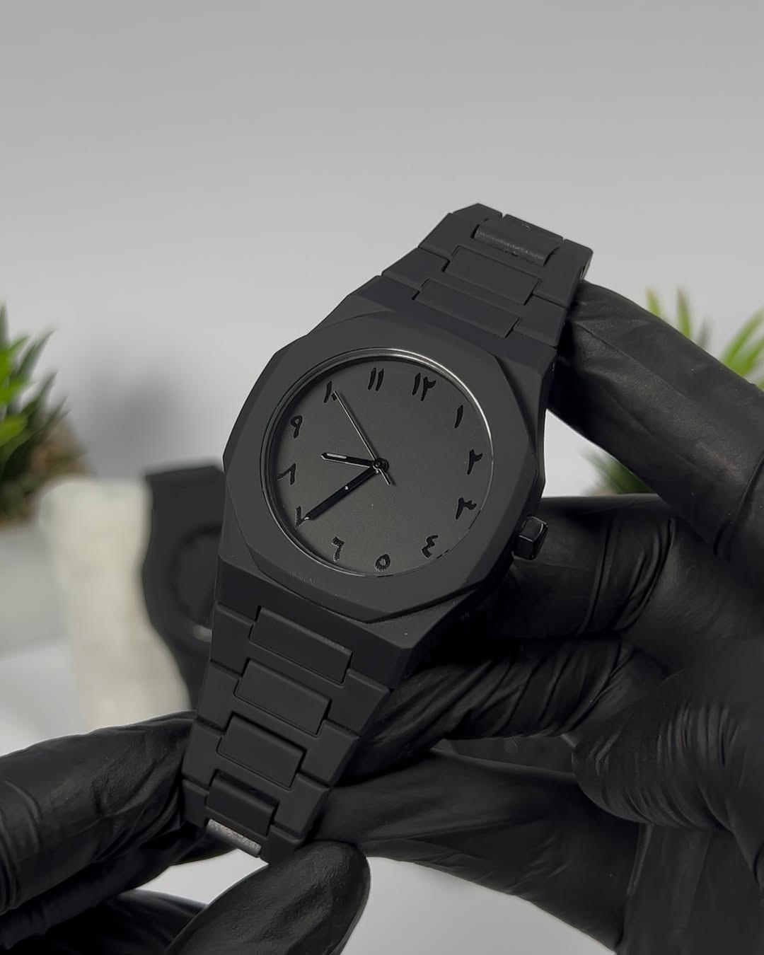 ARABIAN BLACK AURA WATCH
